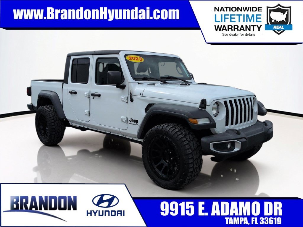2023 Jeep Gladiator