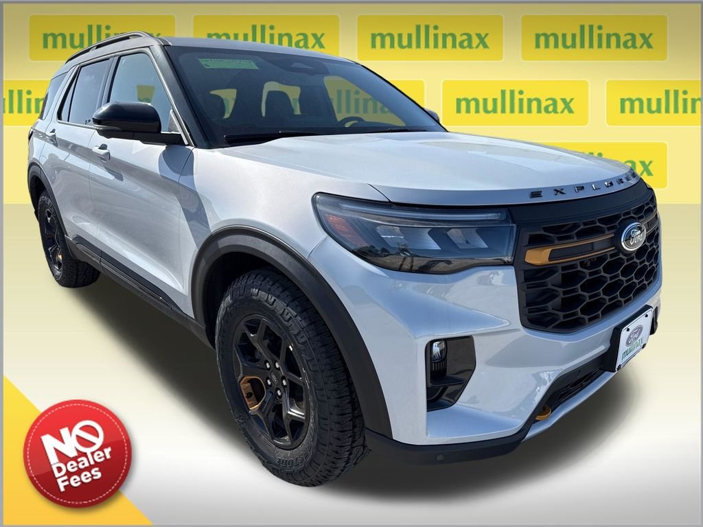 New 2026 White Ford Tremor image 1