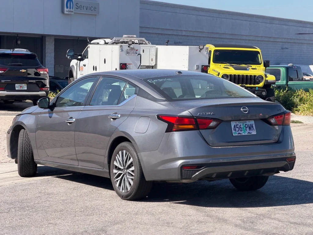 Used 2024 Gray Nissan 2.5 SV image 2