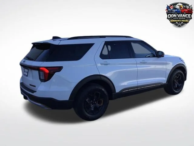 New 2026 Star White Metallic Tri-Coat Ford Tremor® image 5