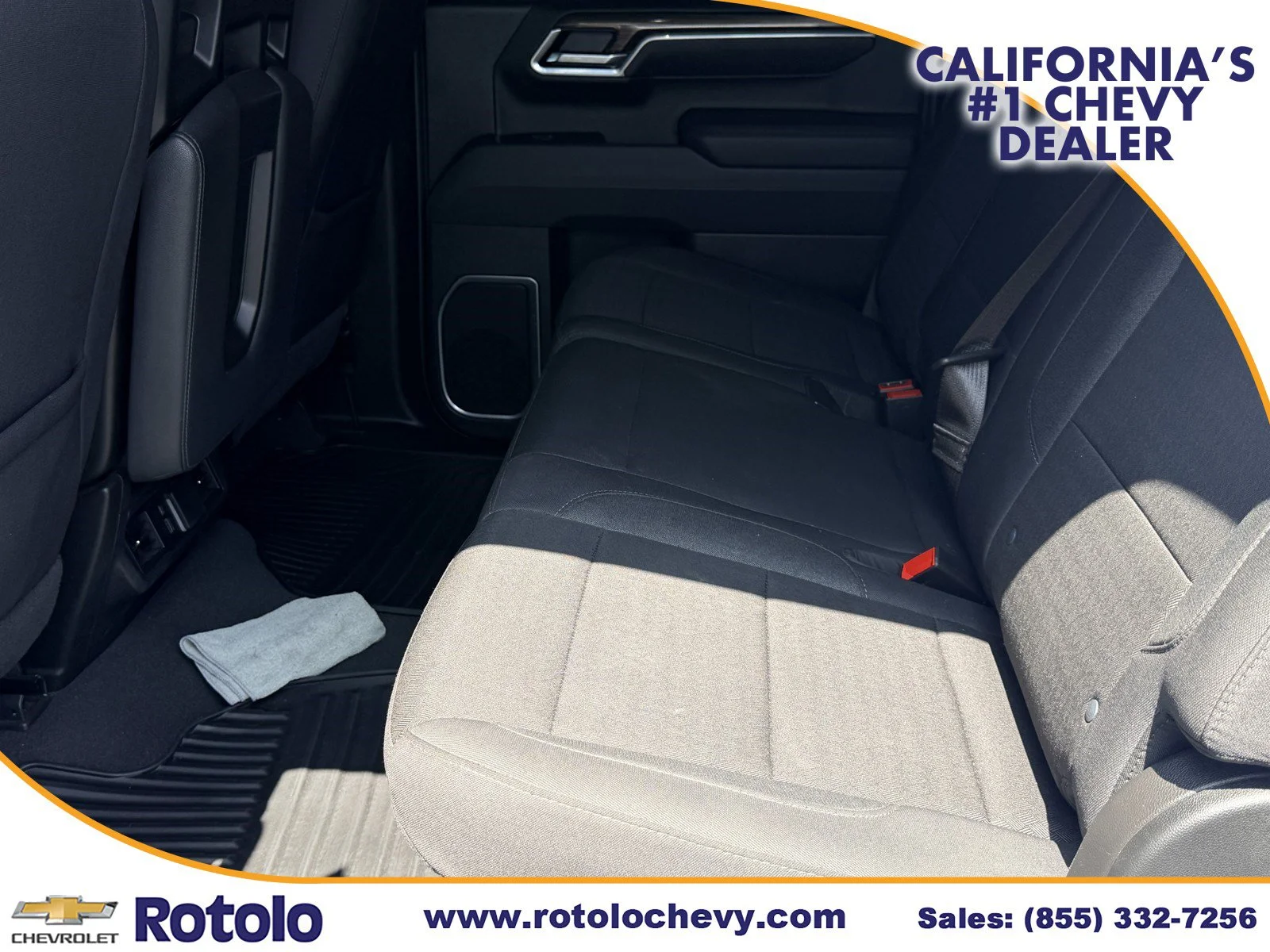 Used 2025 Summit White Chevrolet LT image 13