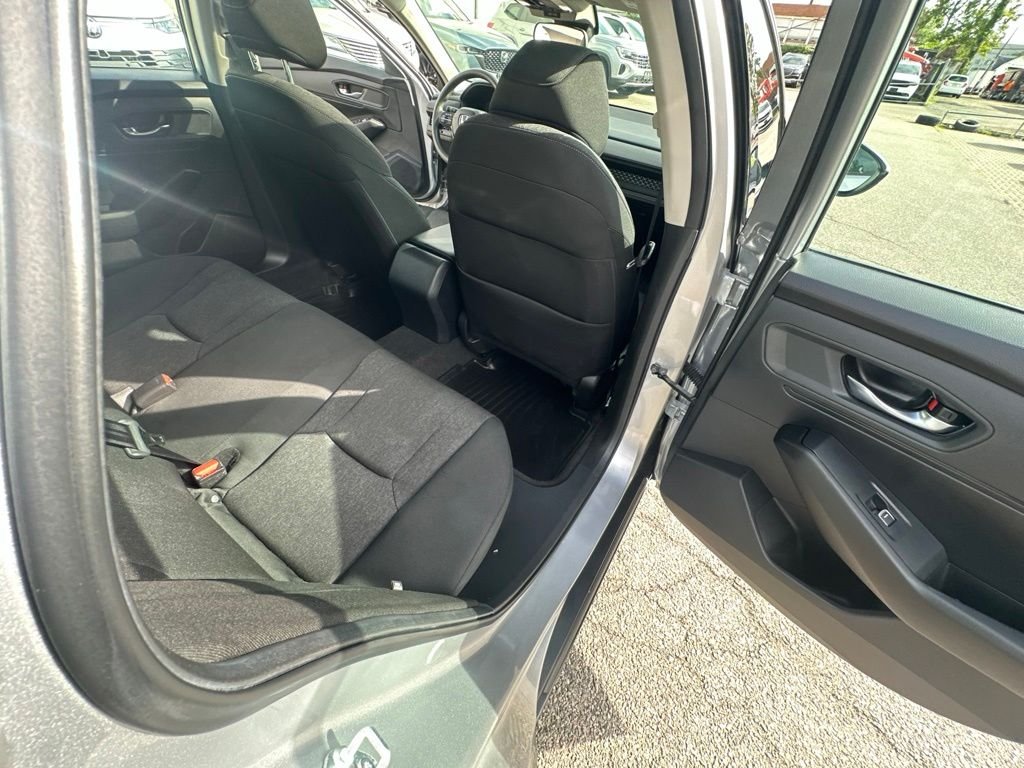 Used 2024  Honda EX image 30