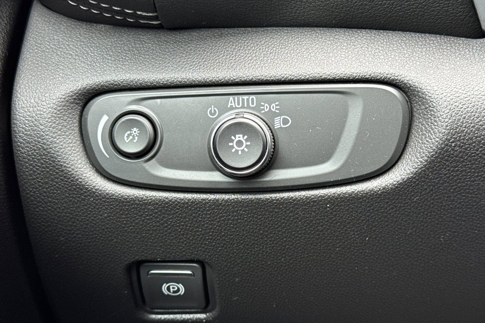 2024 Chevrolet Blazer 2LT - Photo 30