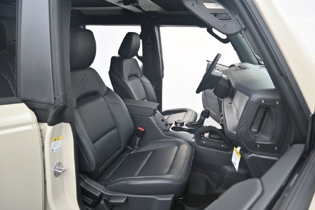 New 2026 Desert Sand Ford Badlands® image 84