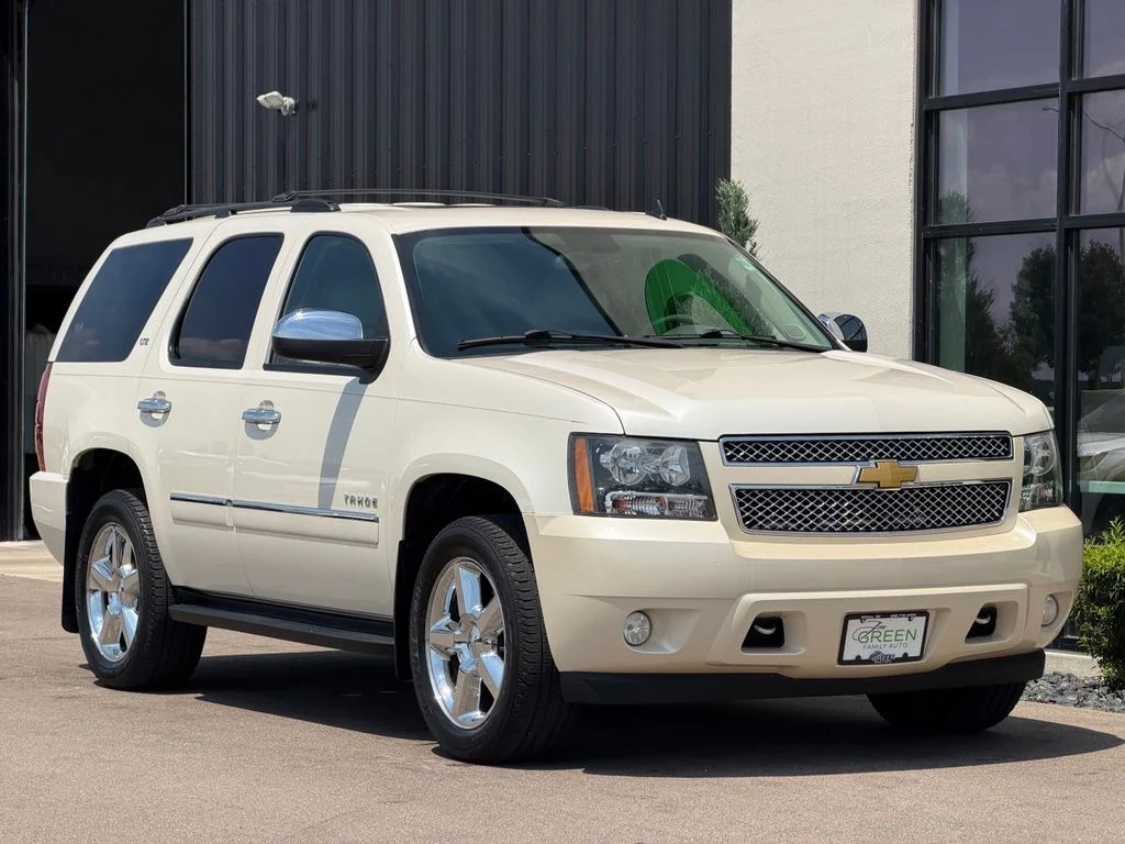 Used 2013 White Chevrolet LTZ image 4