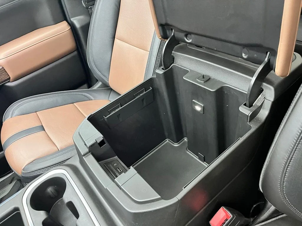Used 2022 Beige Chevrolet High Country image 31