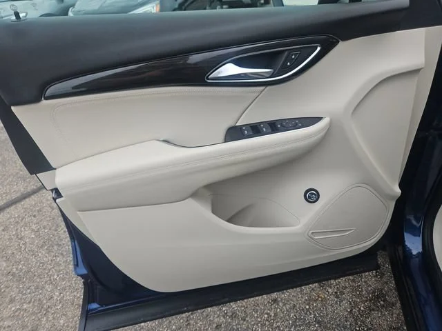 Used 2023 Sapphire Metallic Buick Preferred image 11
