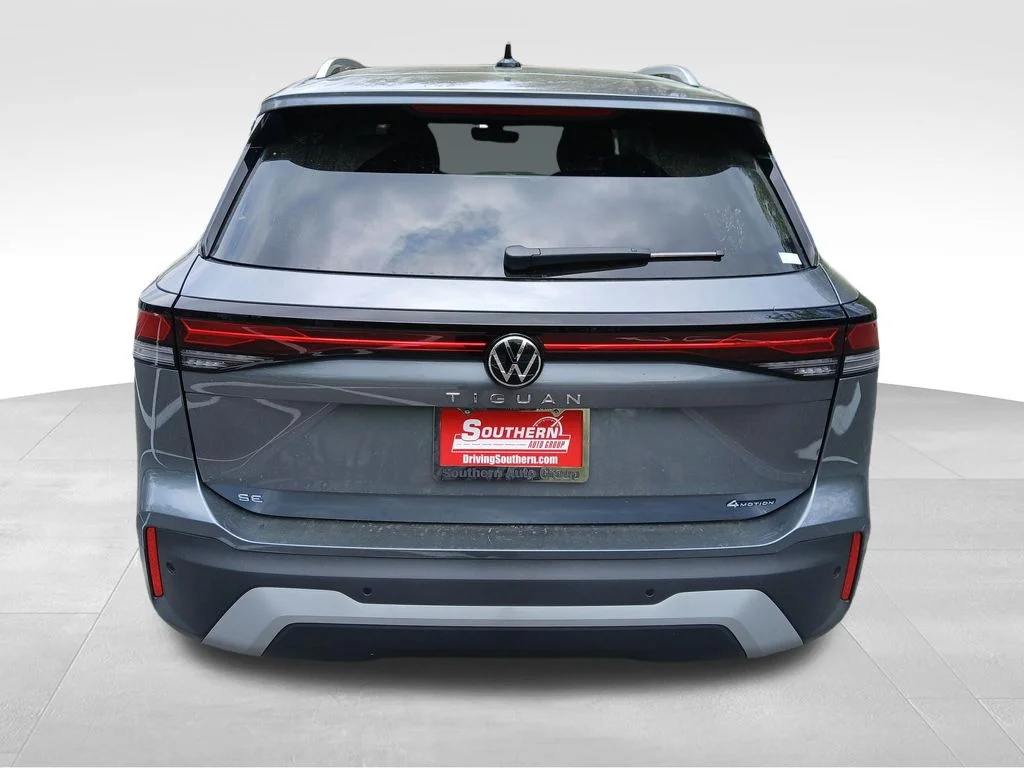 New 2026 Silver Volkswagen 2.0T SE image 4