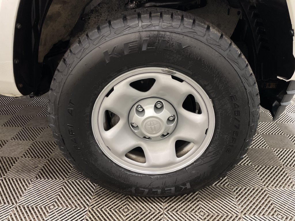2023 Toyota Tacoma SR - Photo 45