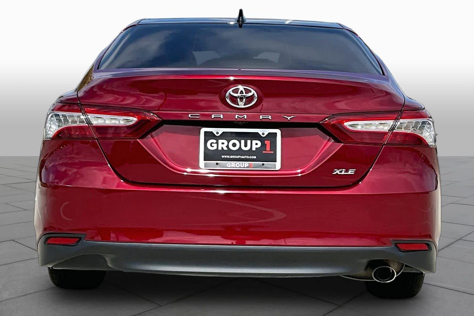 Used 2019 Ruby Flare Pearl Toyota XLE image 5