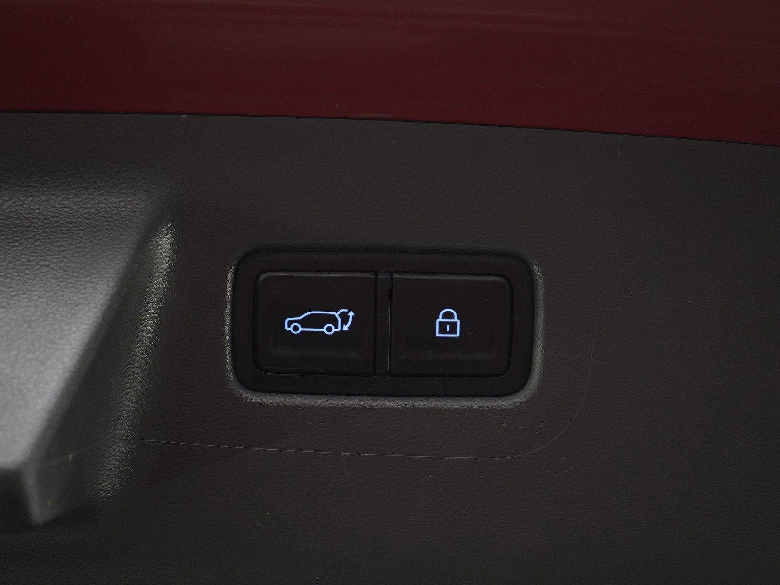 Used 2024 Ultimate Red Hyundai Limited AWD image 19