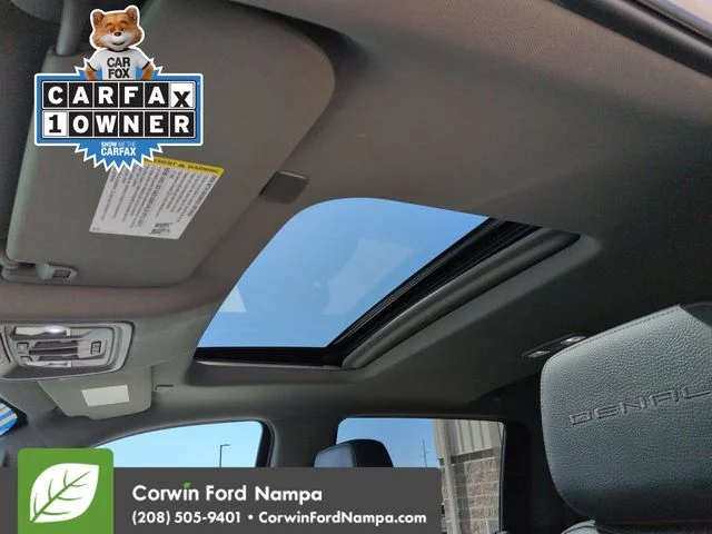 Used 2019 White GMC Denali image 22