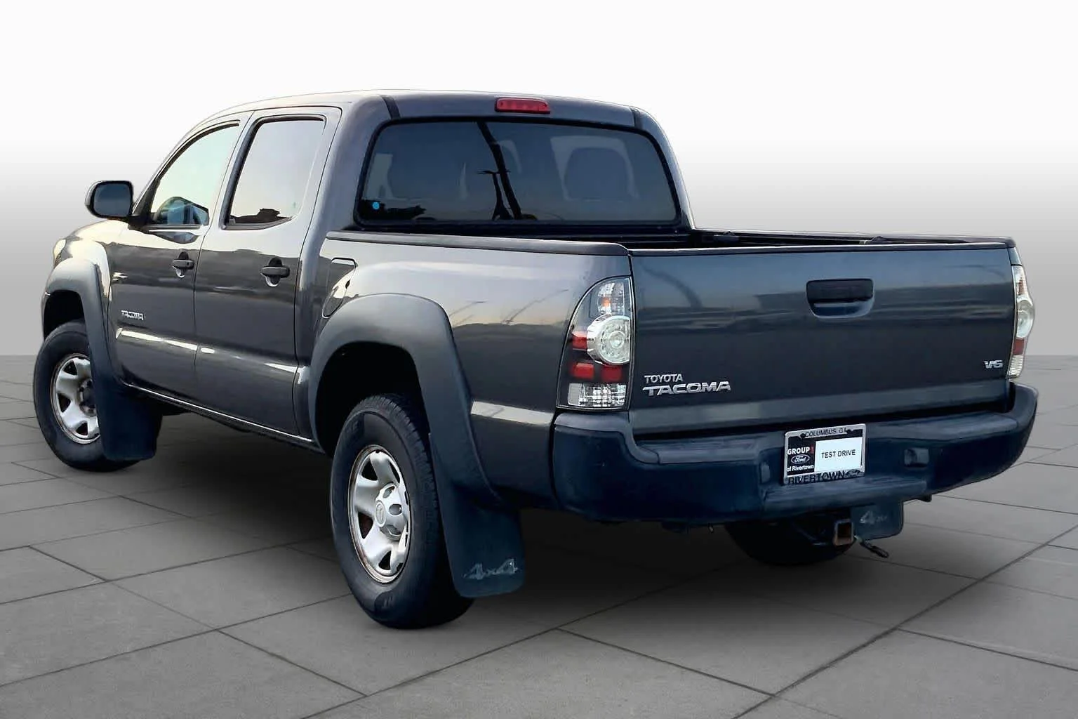 Used 2014 Magnetic Gray Metallic Toyota  image 11