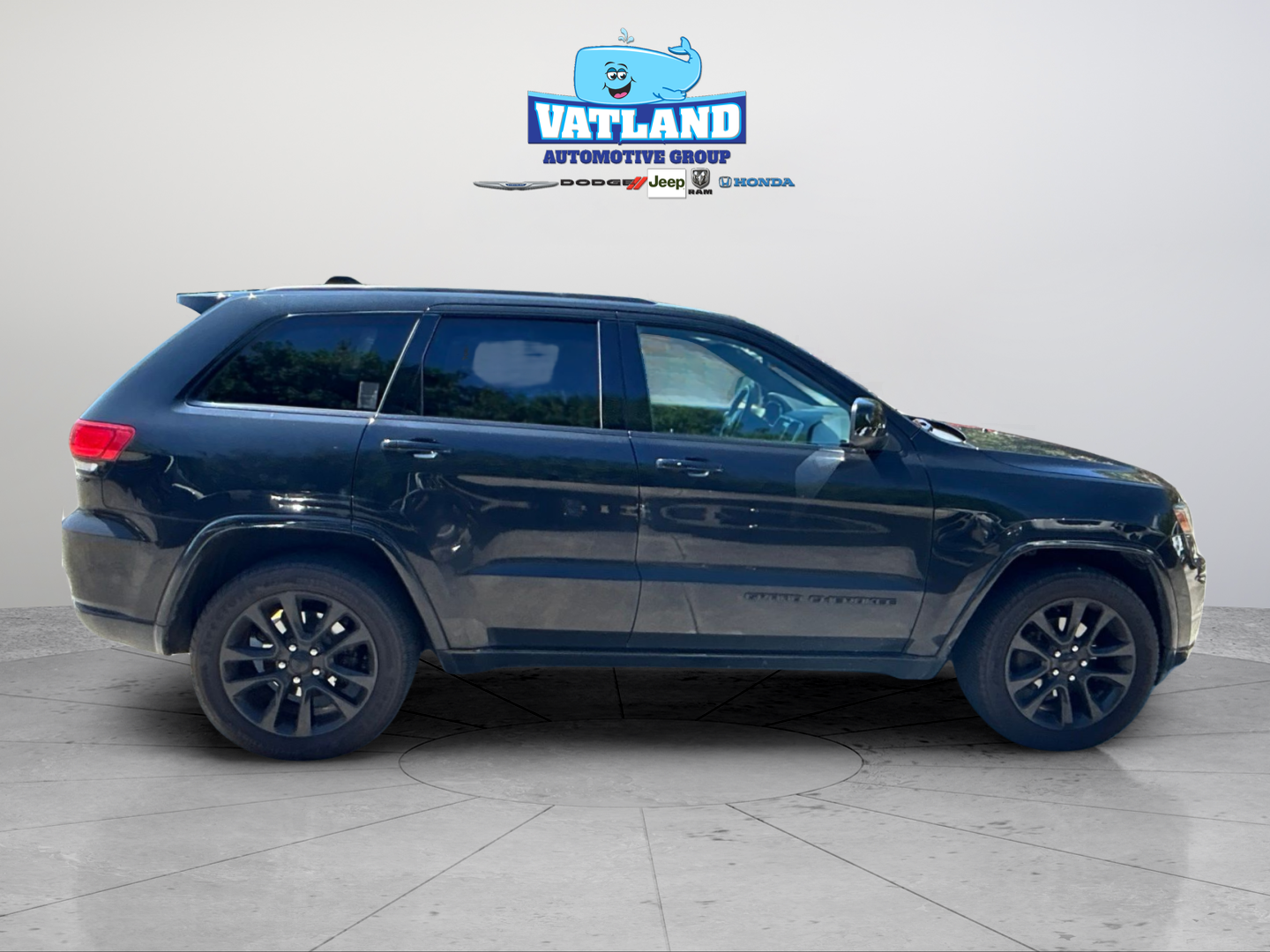 Used 2018 Black Jeep Altitude image 6
