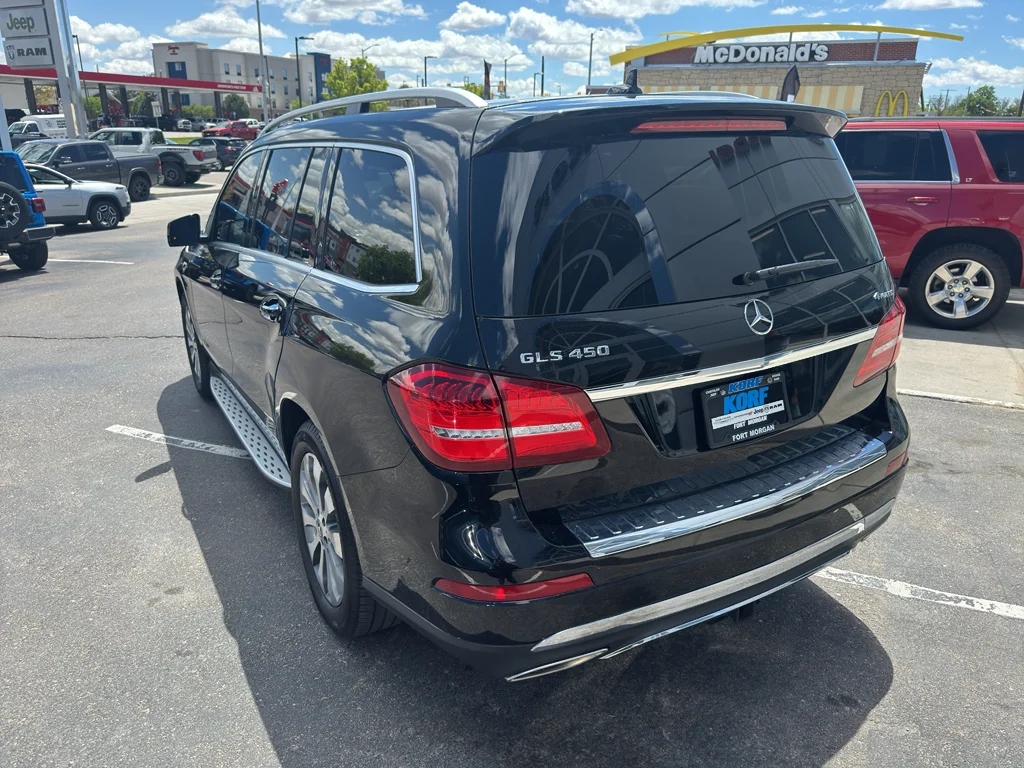 Used 2019 Black Mercedes-Benz 450 4MATIC® image 3