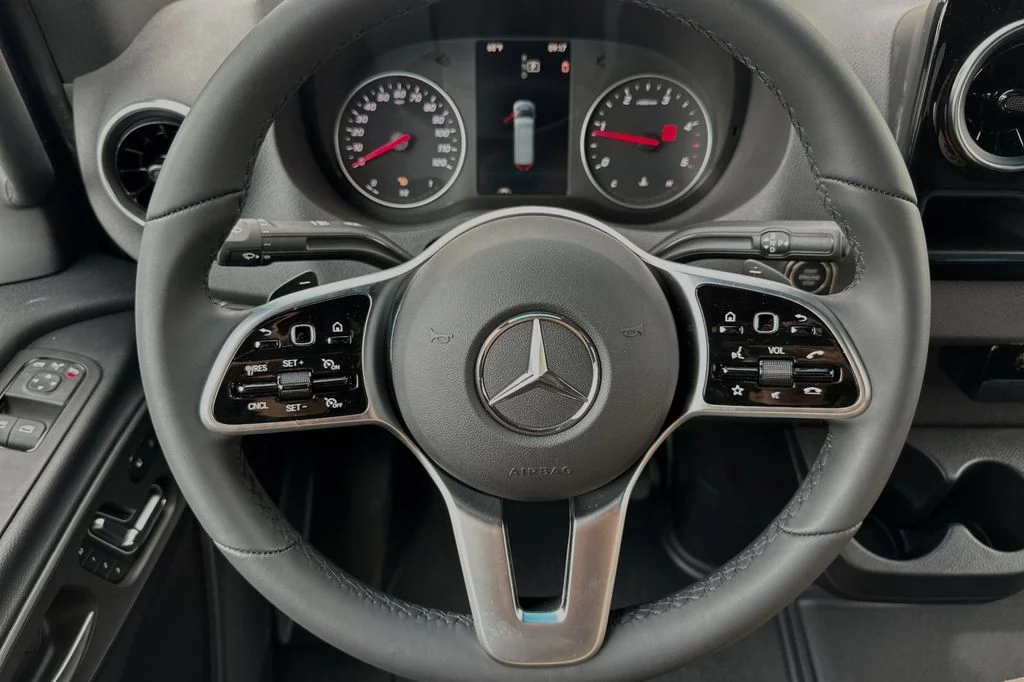 Used 2024 Blue Mercedes-Benz Cargo 144 WB image 24