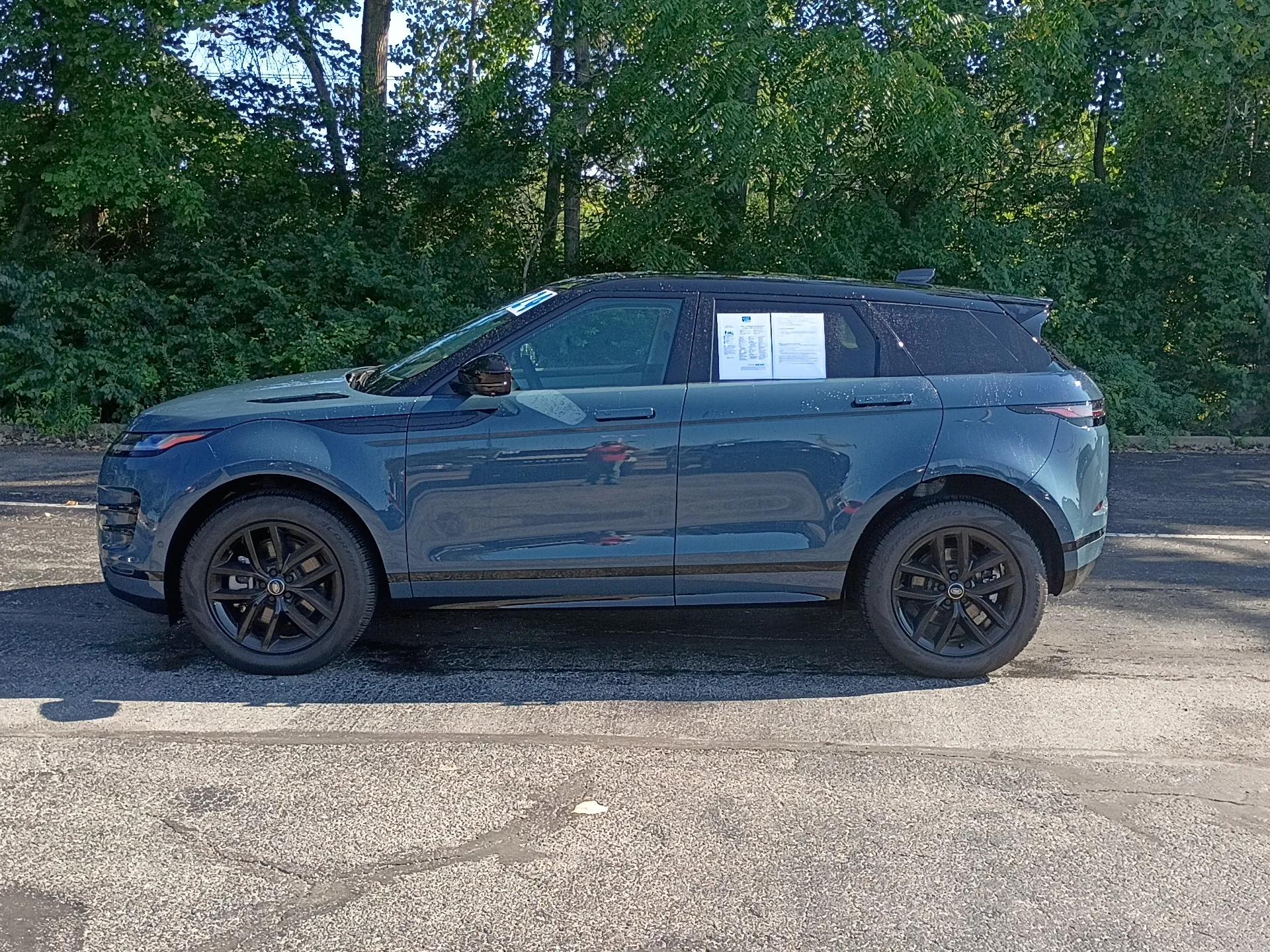 Used 2024 Tribeca Blue Metallic Land Rover P250 Dynamic SE image 6