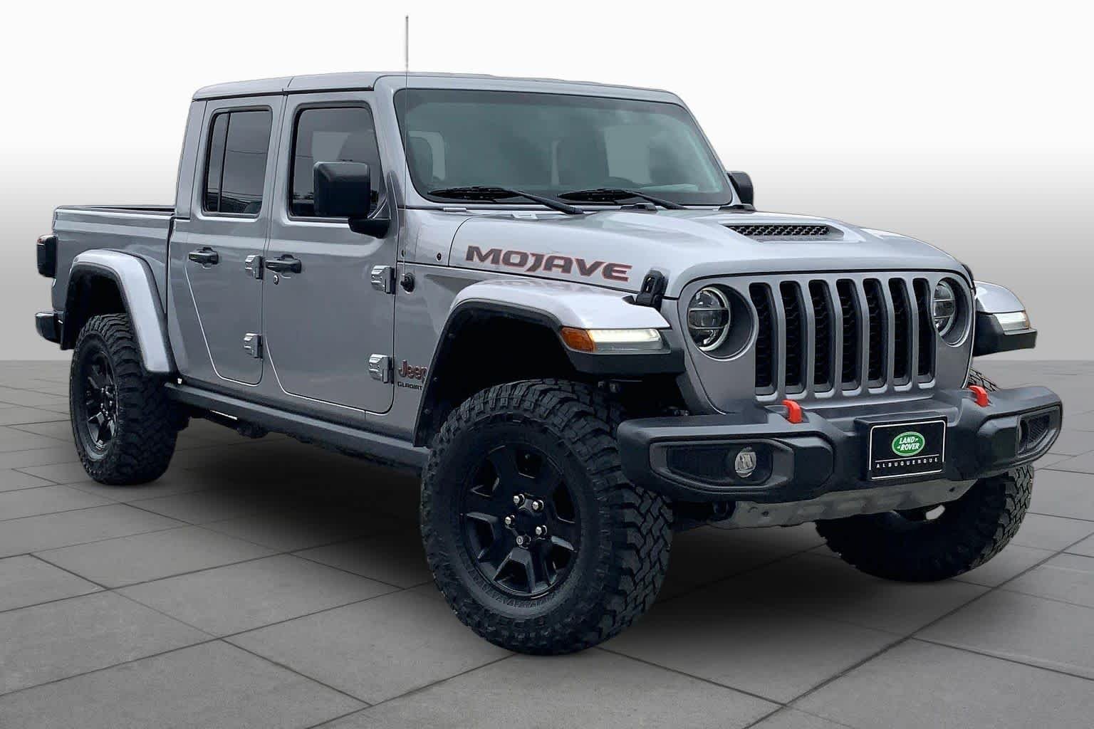 Used 2021 Billet Silver Metallic Clearcoat Jeep Mojave image 3