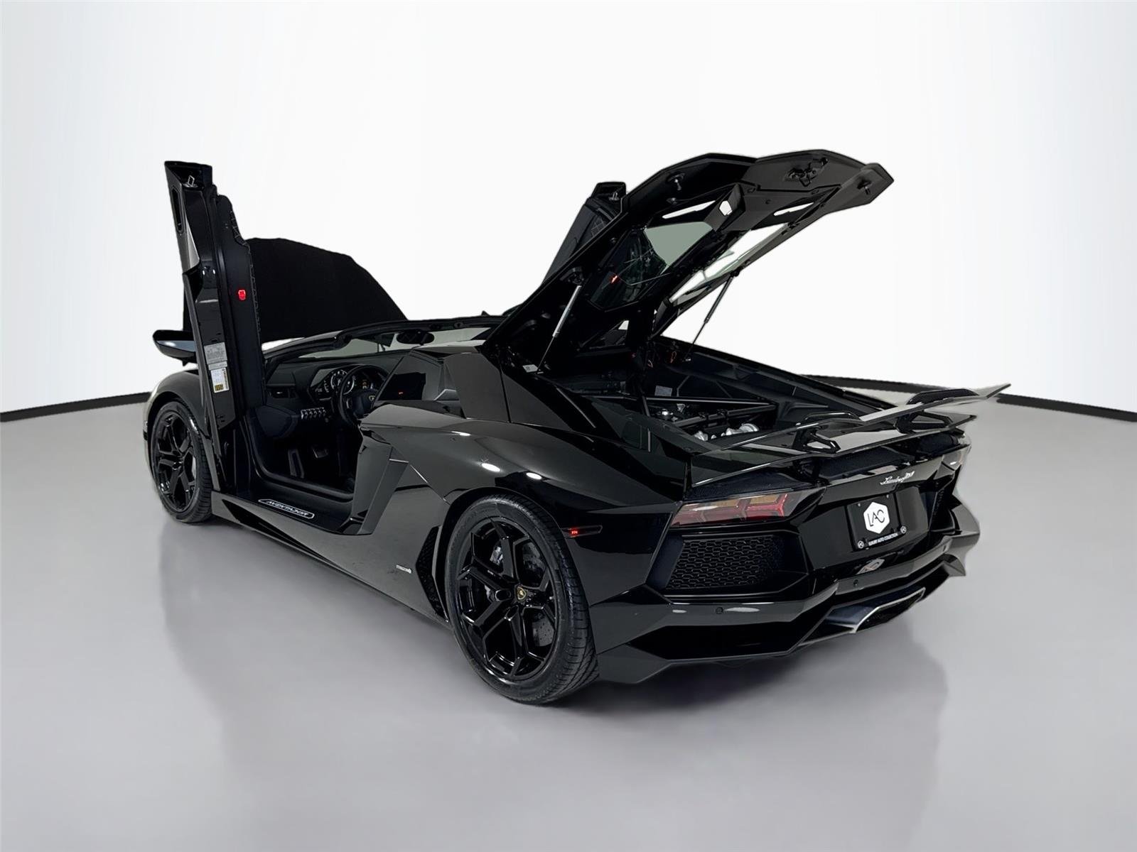 Used 2016 Nero Aldebaran Lamborghini LP 700-4 | Vorsteiner Carbon Wing | Carbon Interior image 41
