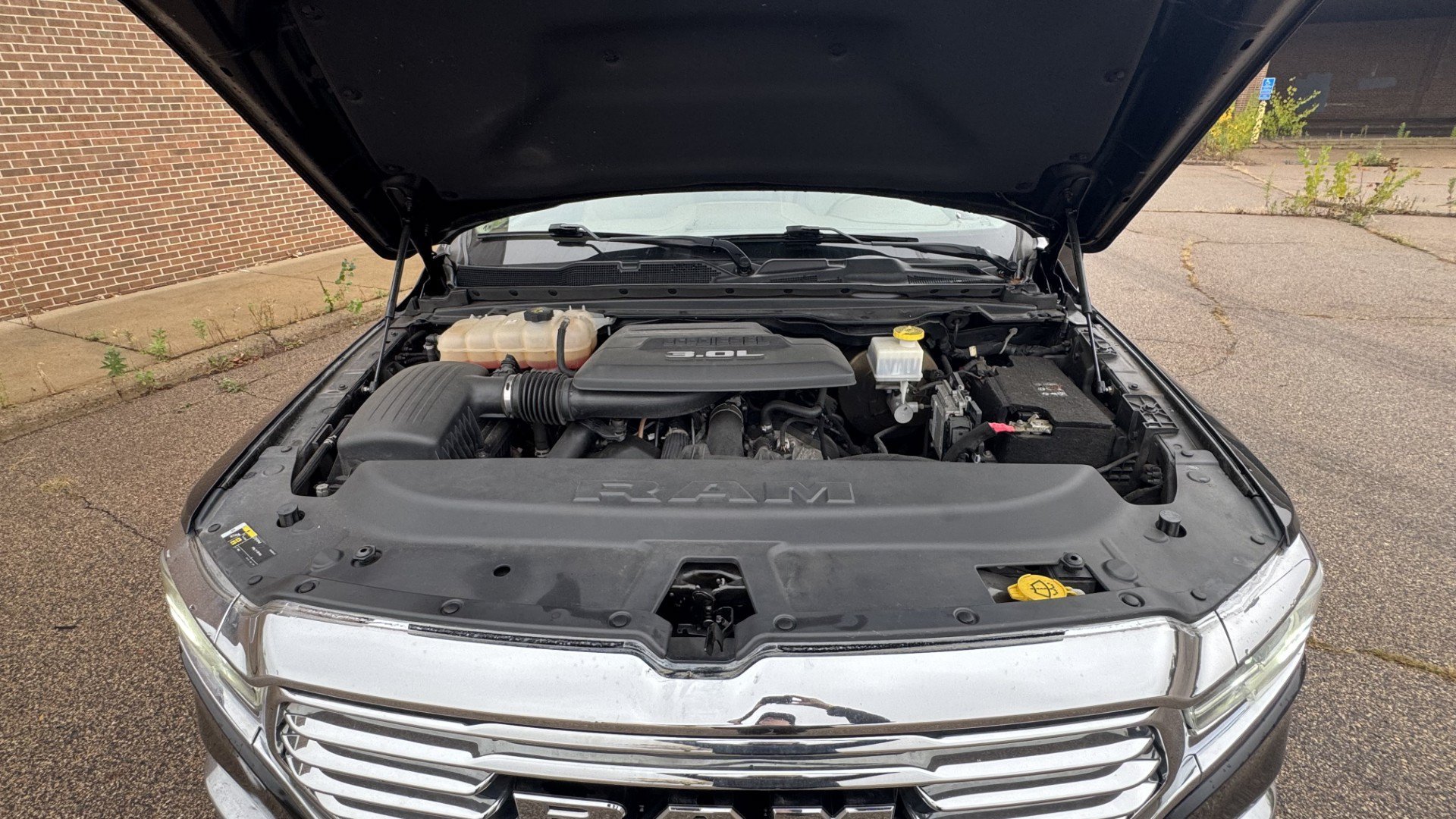 Used 2020 RAM Ram 1500 Longhorn with VIN 1C6SRFKM6LN197918 for sale in Burnsville, Minnesota