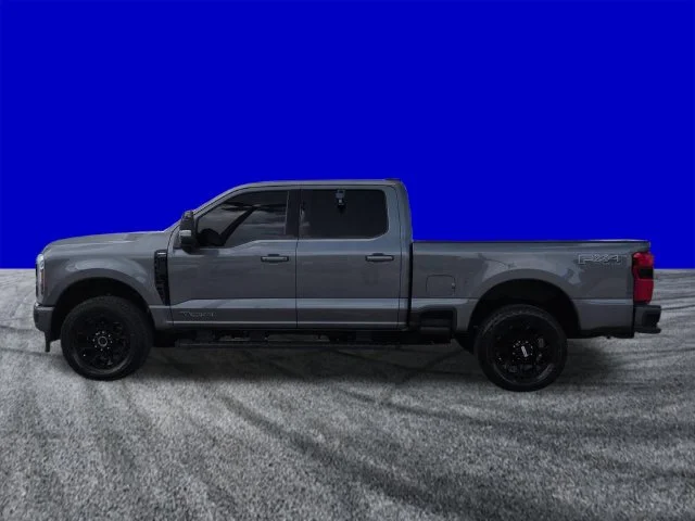 Used 2025 Gray Metallic Ford Lariat image 7
