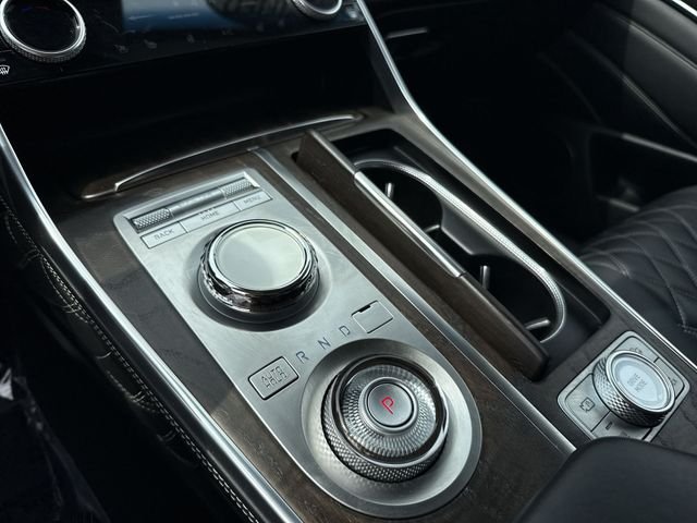Used 2023 White Genesis 3.5T image 19