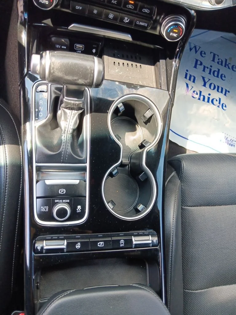 Used 2022 Ceramic Silver Kia GT-Line image 25