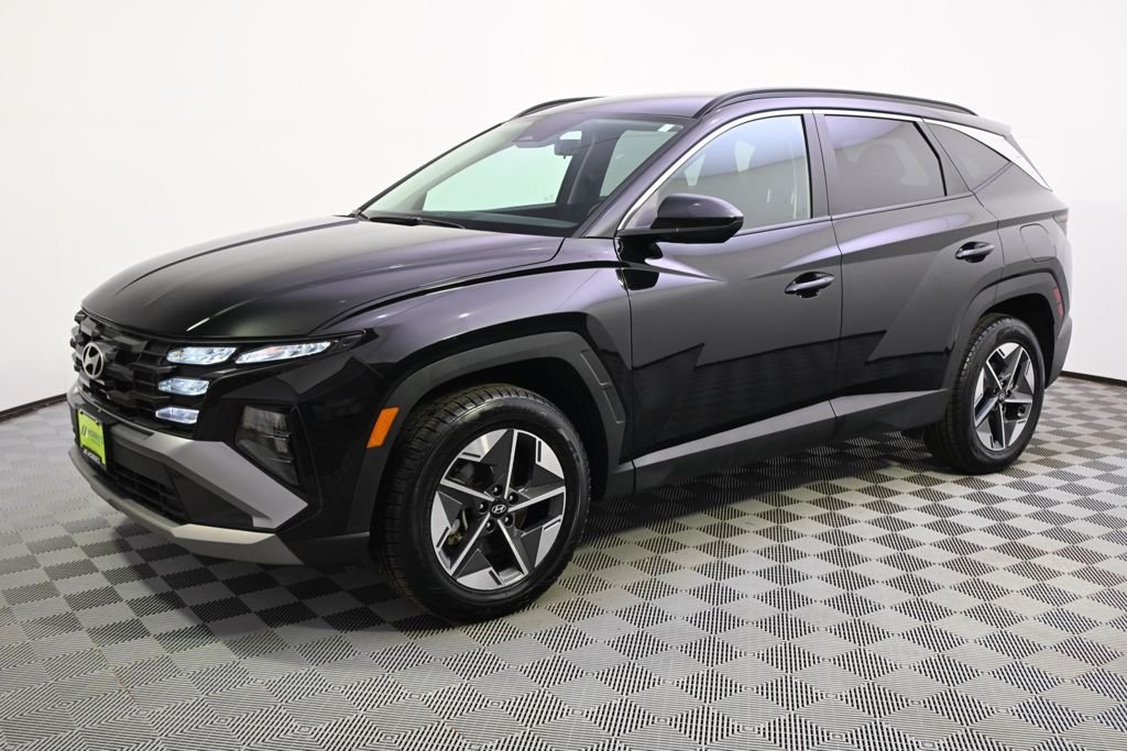 Certified 2025 Hyundai Tucson SEL with VIN 5NMJBCDE9SH476918 for sale in St. Louis Park, Minnesota