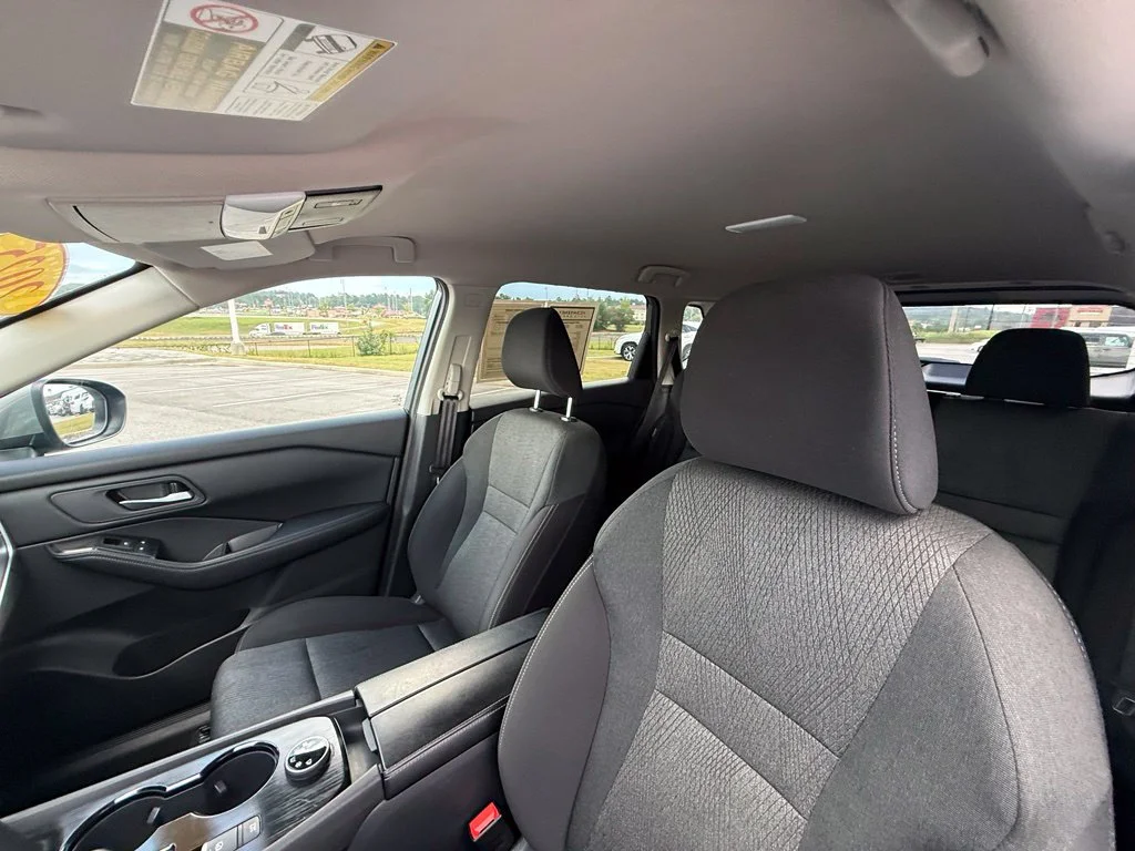 Used 2025 Gray Nissan SV image 21