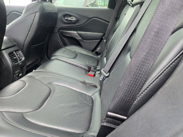 Used 2020 Gray Jeep Limited image 15