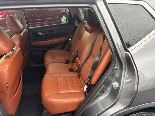 Used 2019 Gray Nissan SL image 9