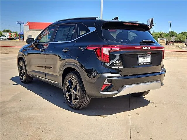 New 2026 Fusion Black KIA EX Front-Wheel Drive image 2