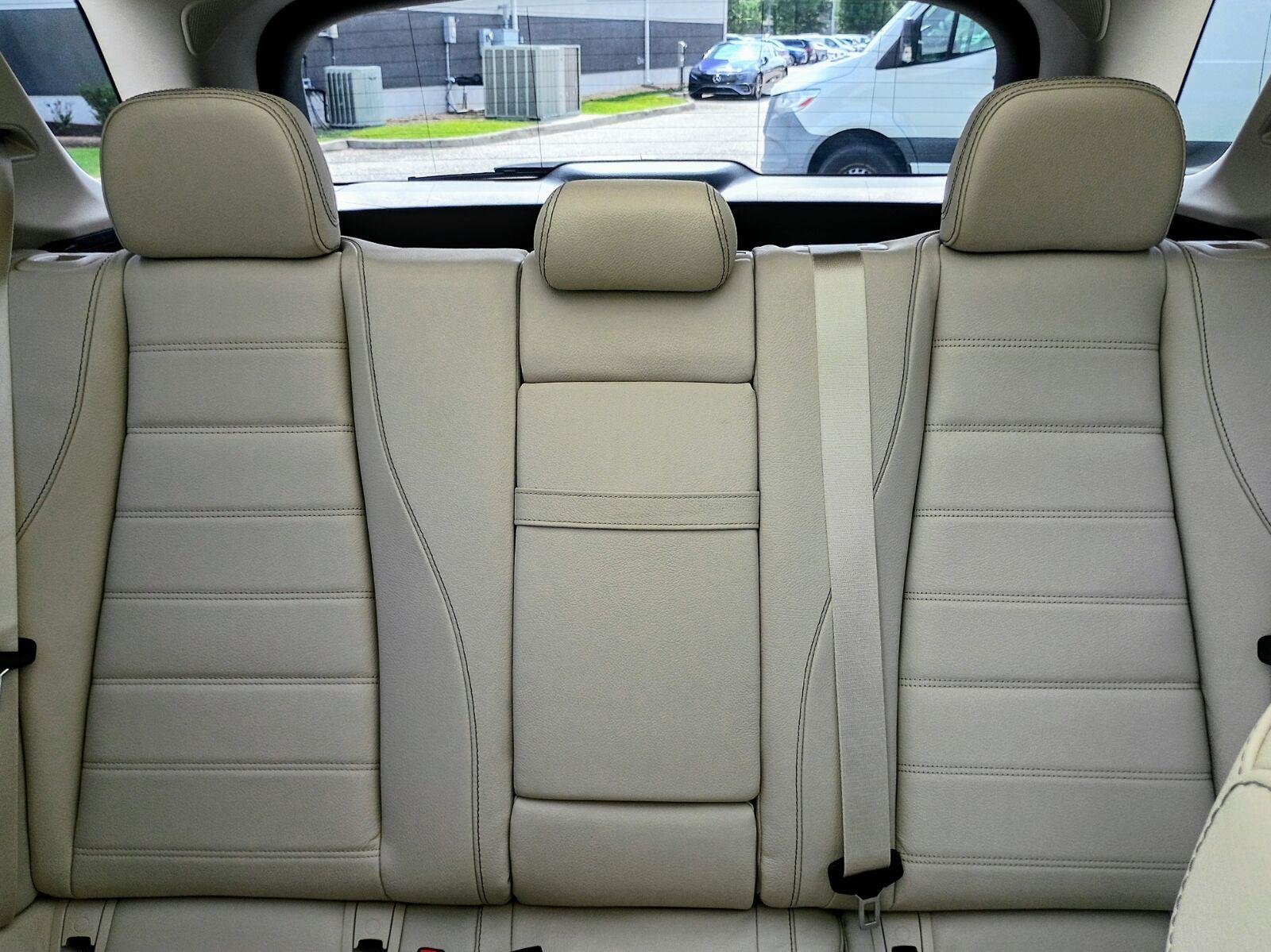 Used 2022 Polar White Mercedes-Benz GLE 450 image 10