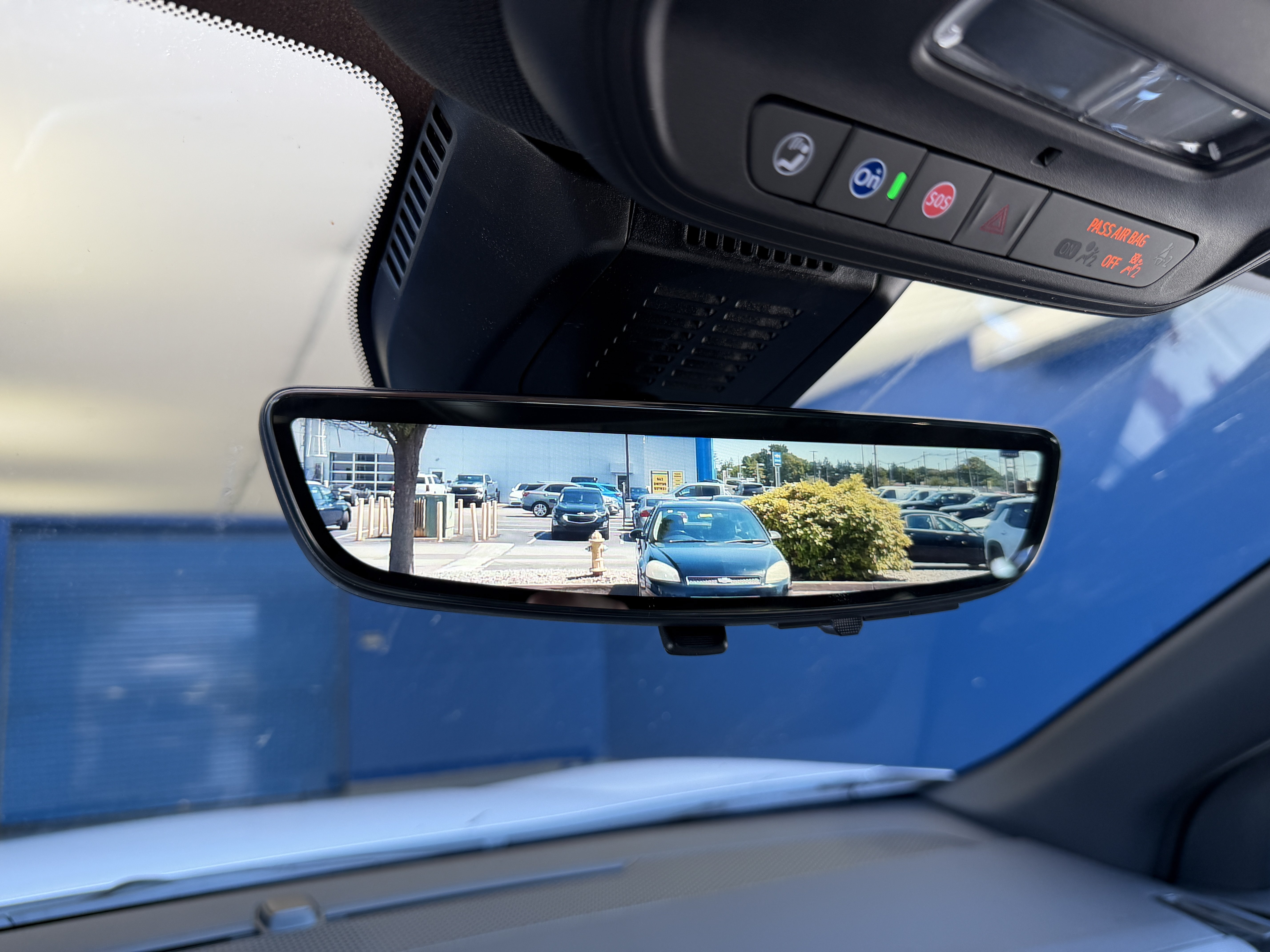 2027 Chevrolet Equinox LT - Photo 24