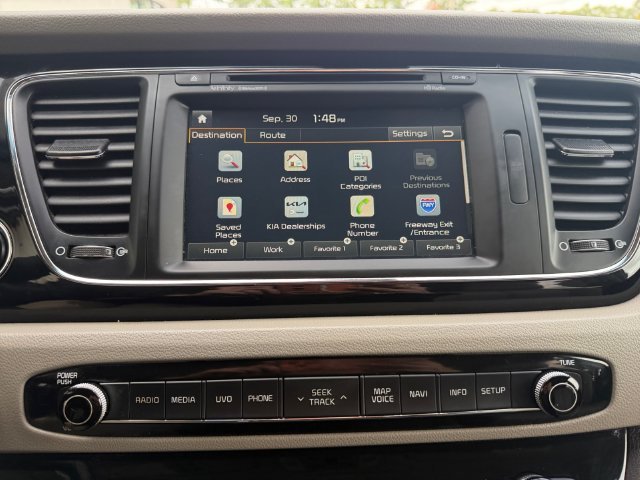 Used 2016 Black Kia SXL image 20