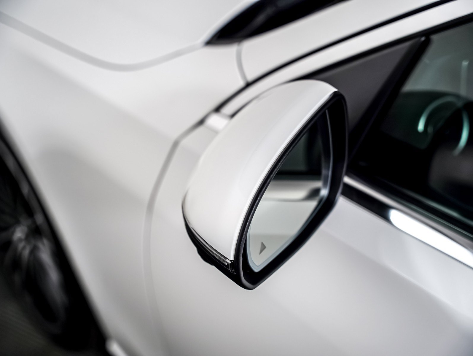 New 2026 Polar White Mercedes-Benz C 300 image 25