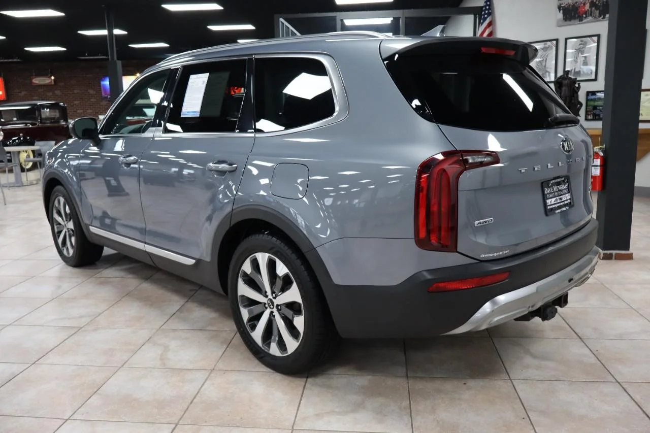 Used 2020 Gravity Gray Kia S image 3