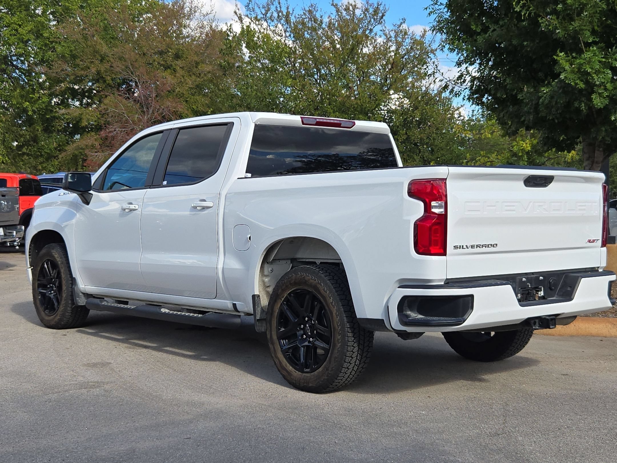 Used 2026 Summit White Chevrolet RST image 5