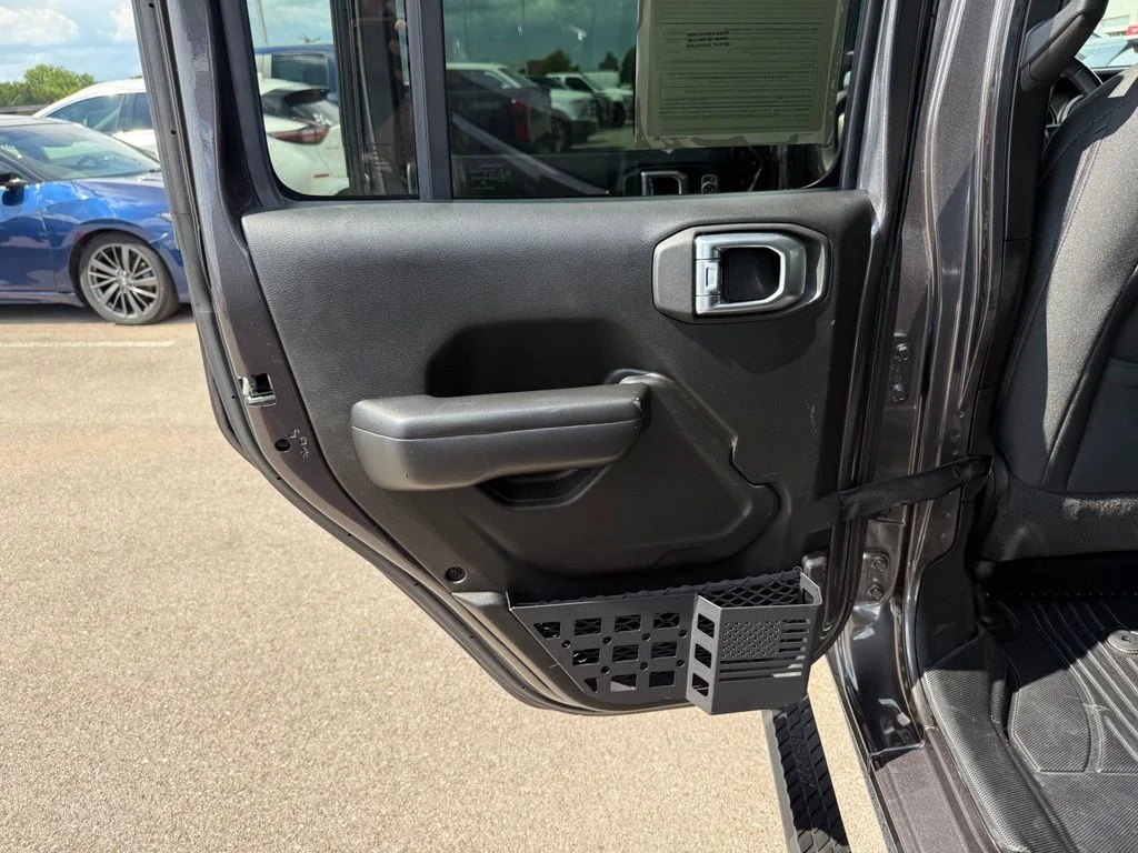 Used 2019 Gray Jeep Unlimited Sport S image 11