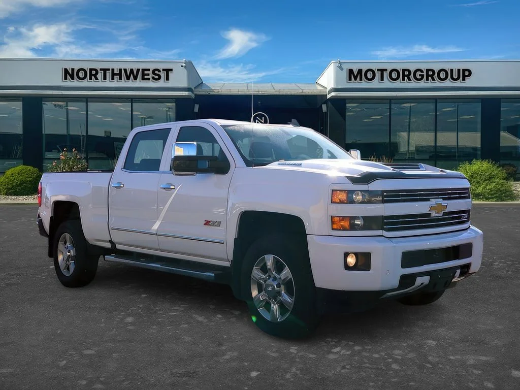 2017 Chevrolet Silverado HD LTZ 4WD Crew Cab Standard Box's photo