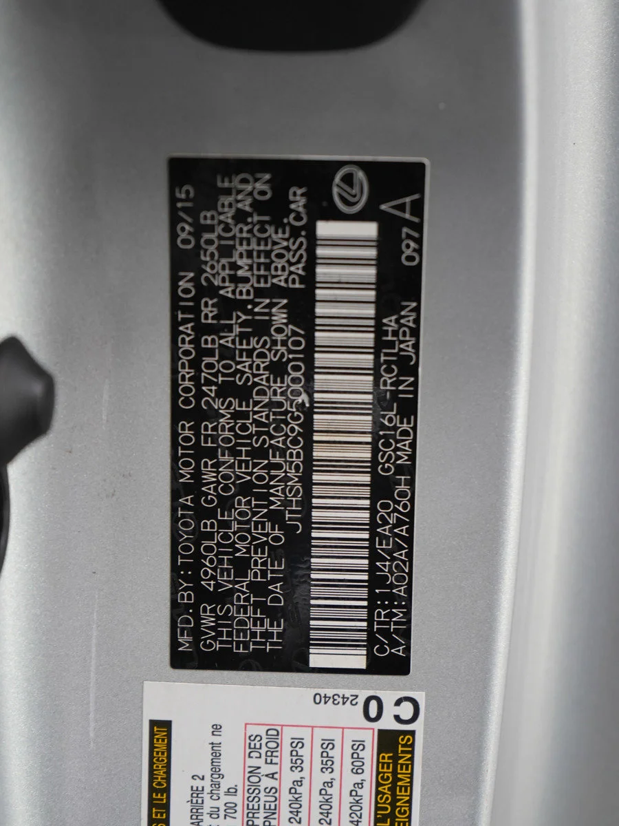 Used 2016 Silver Lexus 2dr Cpe image 25