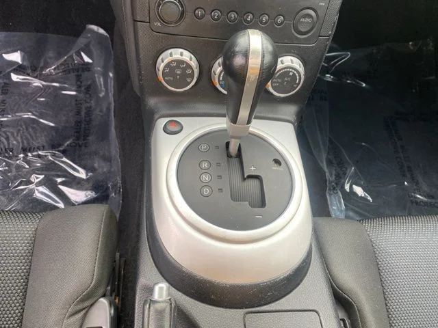 Used 2007 Red Nissan Enthusiast image 15