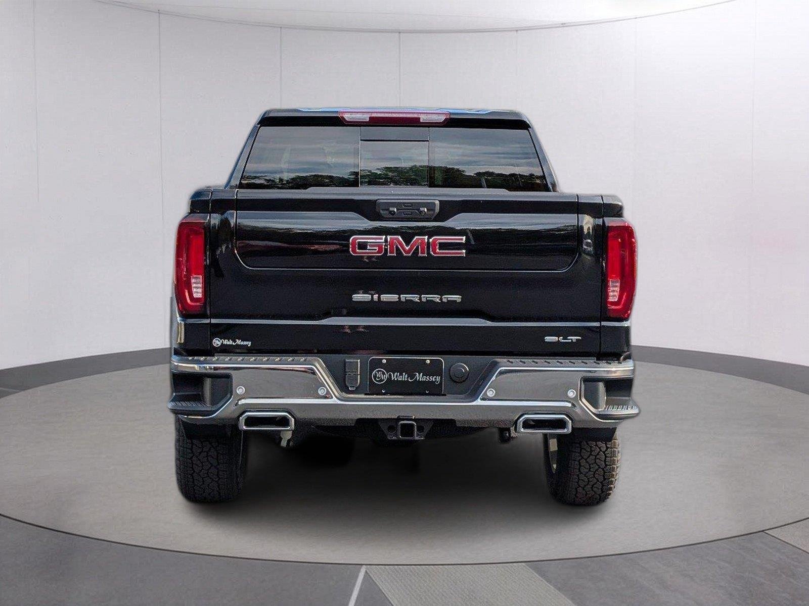 New 2026 Onyx Black GMC SLT image 4