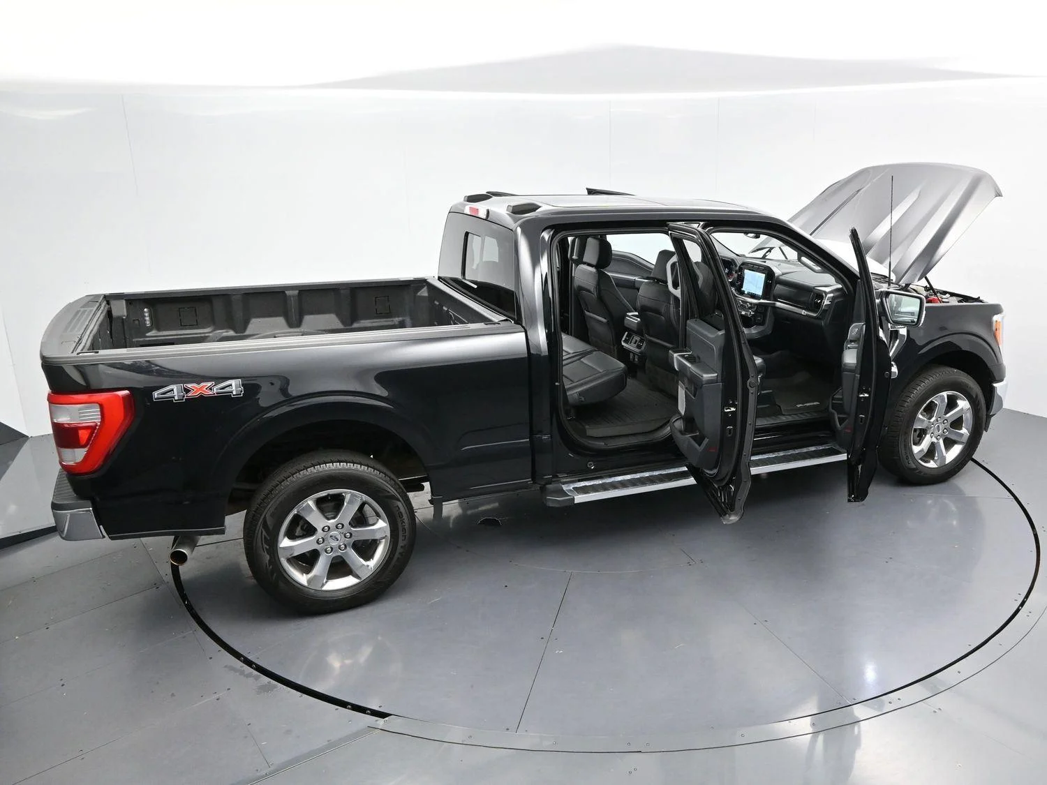 Used 2023 Black Ford XL image 41