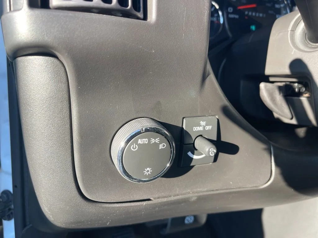 Used 2023 Summit White GMC Work Van image 14