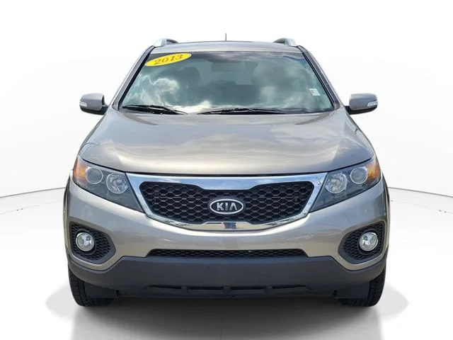 Used 2013 Kia Sorento LX with VIN 5XYKTCA60DG409572 for sale in Indianapolis, IN
