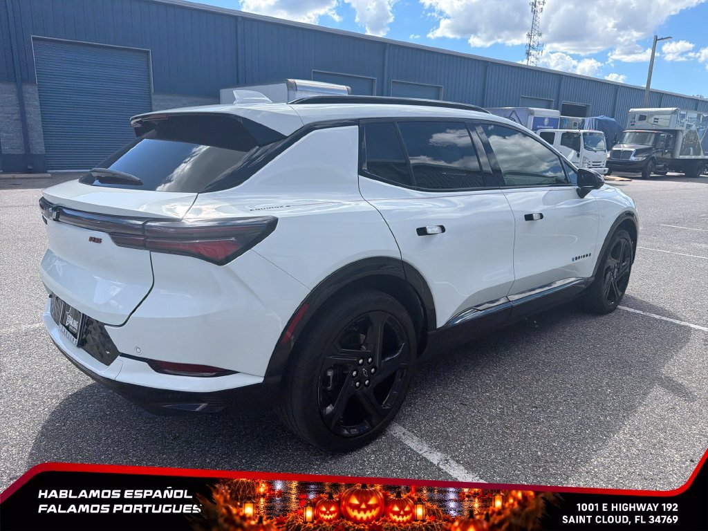 Used 2024 Summit White Chevrolet 2RS image 5