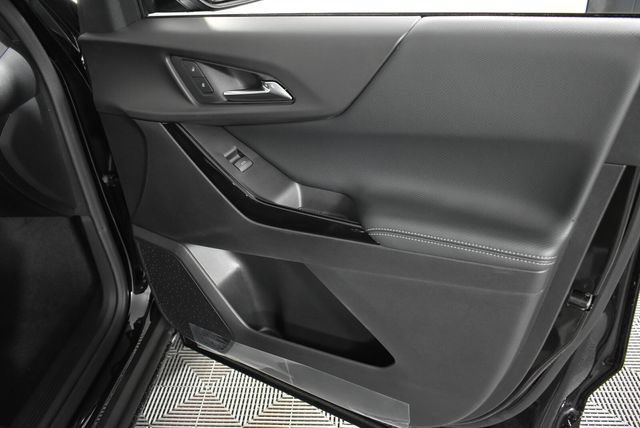 New 2027 Mosaic Black Metallic Chevrolet LT image 17