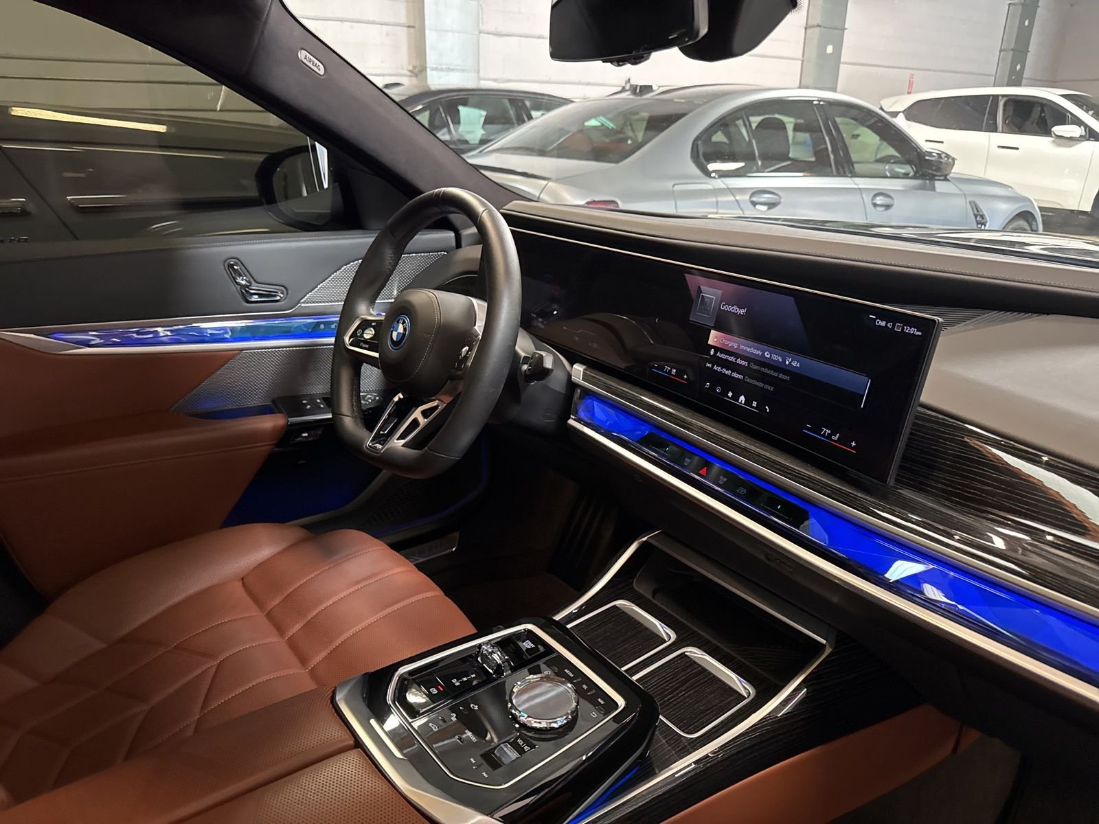 Used 2025 Black BMW xDrive60 image 34