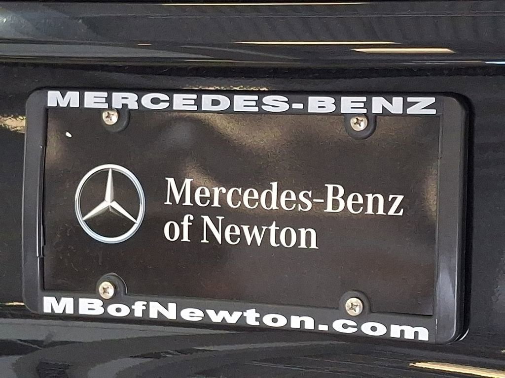 New 2026 Obsidian Black Metallic Mercedes-Benz GLC 300 image 59